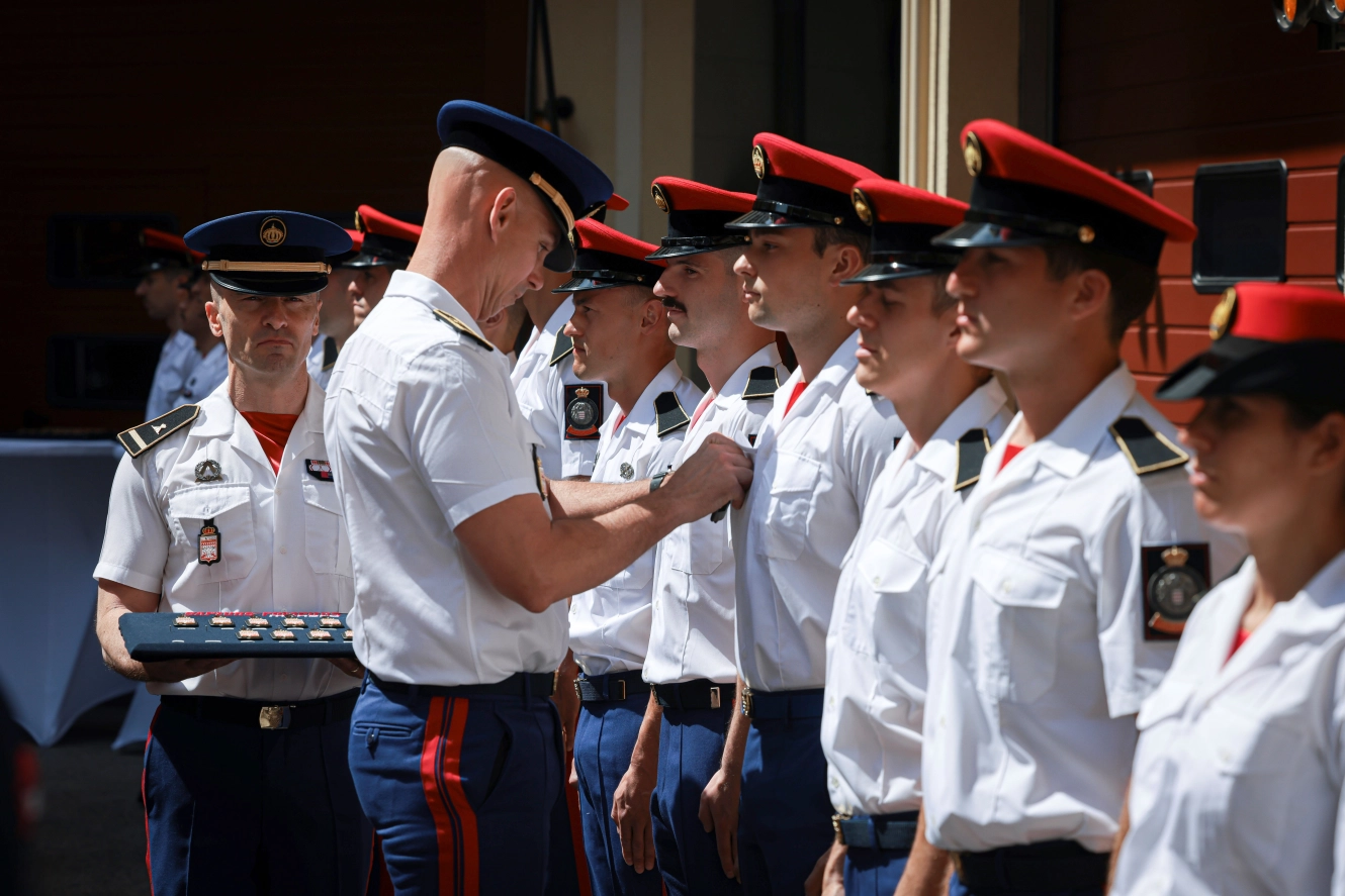 STE-POMPIERS-INSIGNE-37.jpg