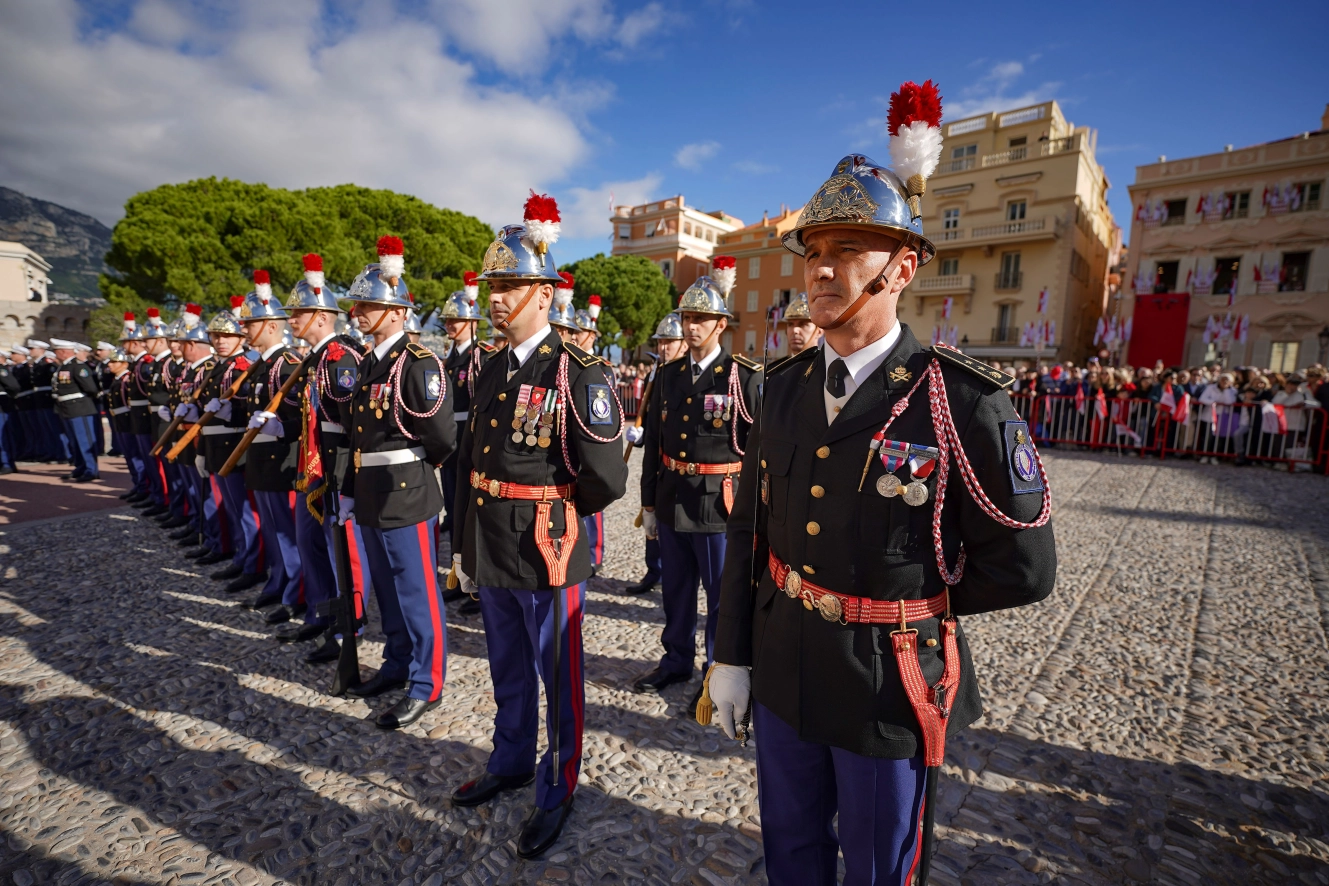 OFFICIERS.jpg