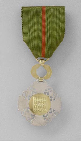 Médaille Chevalier Ordre de la Couronne.jpg